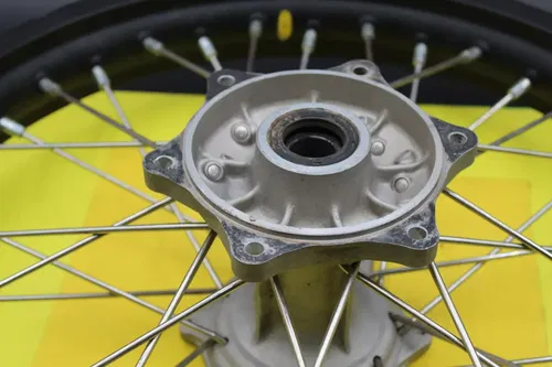 2004 Suzuki Rm250 Rear Back Wheel Rim Hub