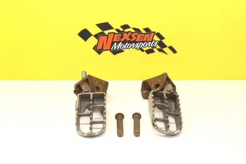 2007 Suzuki Rmz450 Foot Rest Foot Peg Set