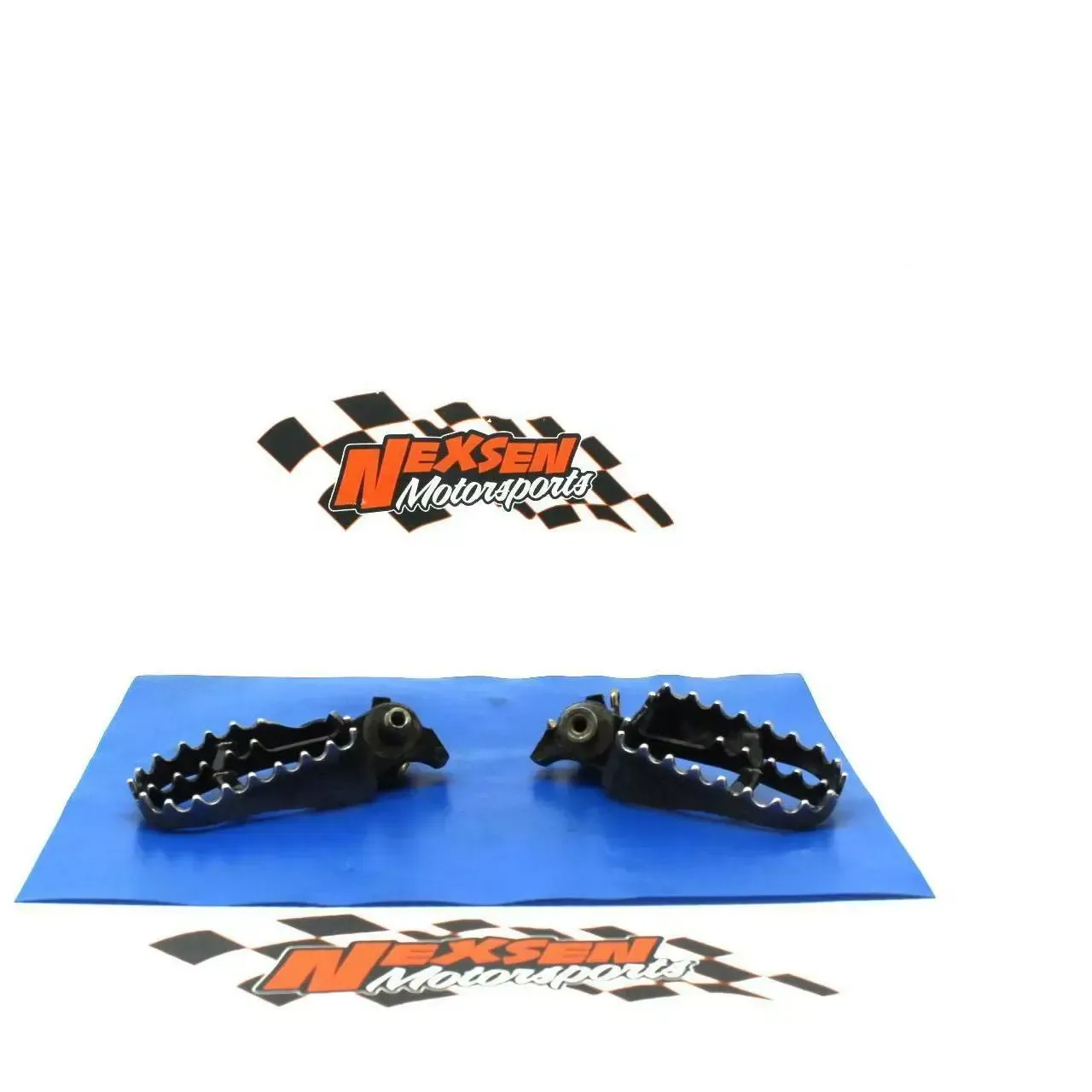 Yamaha Left Right Foot Rests Pegs  5et-27411-00-00 5et-27421-00-00