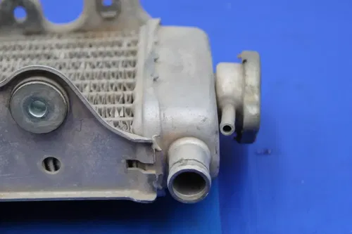 2000 Yamaha Yz250 Right Engine Motor Cooling Cooler Radiator