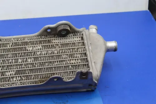 2000 Yamaha Yz250 Right Engine Motor Cooling Cooler Radiator
