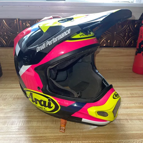 Small Aria VX-Pro4 Helmet-Block