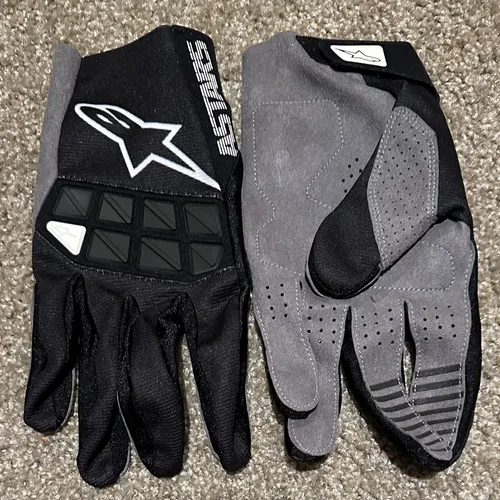 Alpine stars gloves