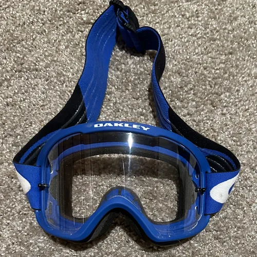Oakley Pro Frame 2.0 goggles