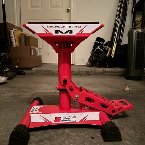LS- One Lift Stand 