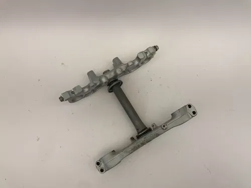 1987 Yamaha TW200 Triple Tree