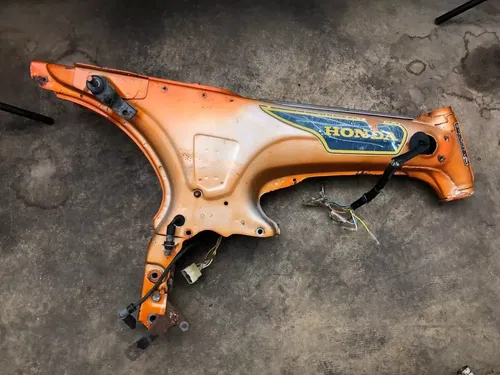 1974 Honda ST90 2 Frame