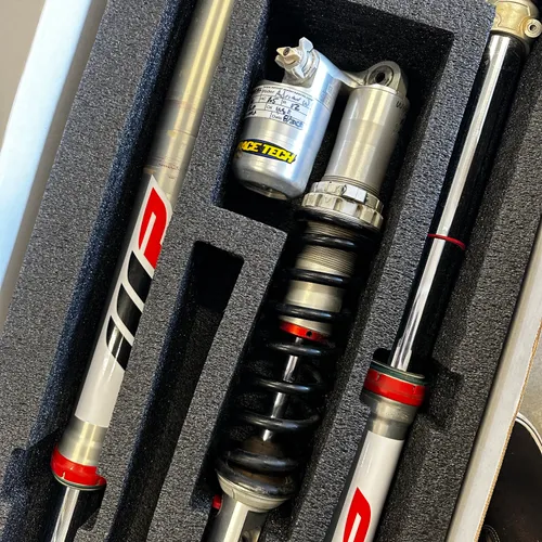 Wp XACT PRO 6500 With Race Tech Gold Valves 