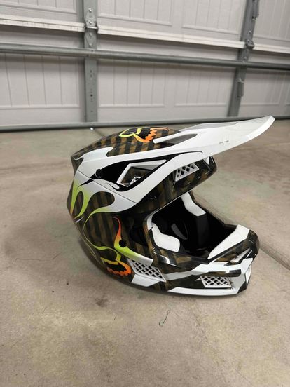 Men's Fox Racing Helmets - Size M