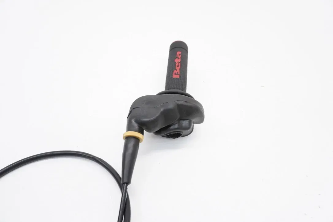 Beta 500 RS Special Edition Throttle Tube Housing OEM Rubber Cover Cable '24 M45