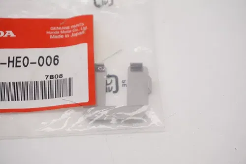 Honda Pilot FL400R Brake Pad Retaining Bracket OEM 45112-HE0-006 1989-1990 H1