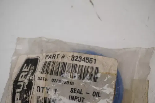 Polaris RZR 800 Transmission Rear Differential Seal Oil Input OEM 3234551 H2