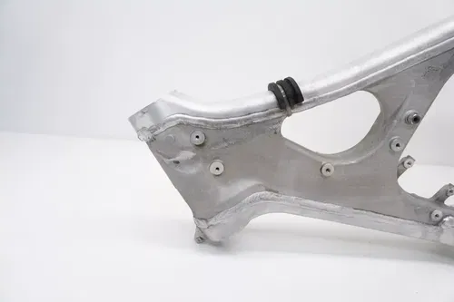 2006 YZ250 Frame OEM Main Frame Chassis Aluminum 1P8-21101-50-00 Yamaha YZ 05-15