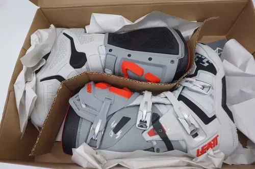 Leatt 5.5 Flexlock Boots Forge Mens Size 11 MX Motocross ATV Off-Road AE