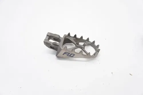 KTM 125-450 Flo Motorsports Footpegs Foot Pegs Peg Set MC SXF SX EX FC 16-22 M52