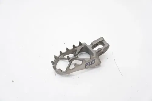 KTM 125-450 Flo Motorsports Footpegs Foot Pegs Peg Set MC SXF SX EX FC 16-22 M52
