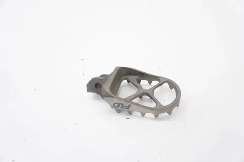 KTM 125-450 Flo Motorsports Footpegs Foot Pegs Peg Set MC SXF SX EX FC 16-22 M52