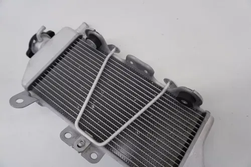 2009 YZ450F Right Side Radiator OEM Fill Side Cap Yamaha YZ450 WR450F 07-2009