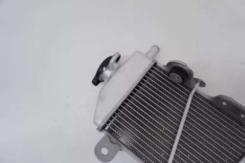 2009 YZ450F Right Side Radiator OEM Fill Side Cap Yamaha YZ450 WR450F 07-2009