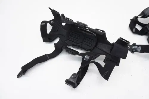 EVS Sports Black Web Eclipse Knee Braces WEBECL-BK-MP Mens Medium K6