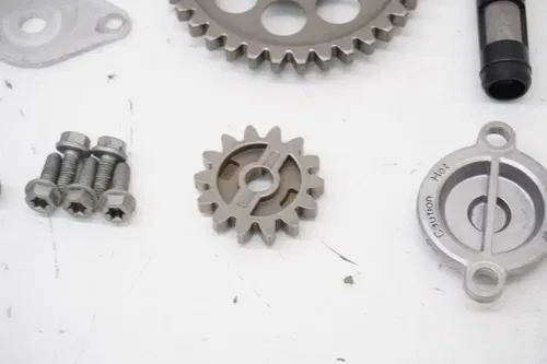 2024 KTM 350 SX-F Oil Pump OEM Shaft Gears Rotors Screen Husqvarna GasGas #2