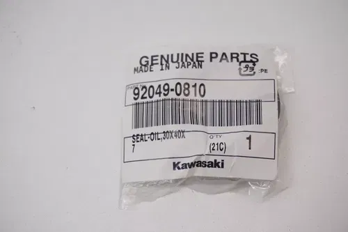 KX250 KX450 Front Wheel Hub Oil Seal OEM Kawasaki 92049-0810 KX 2020-2024 M34