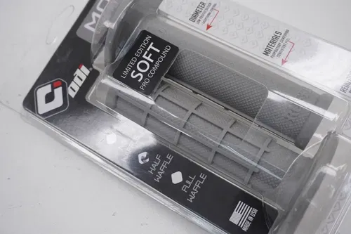 ODI MX Single-Ply Half Waffle Grips Gray H01RFG K4