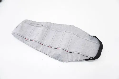 Gas Gas 125-450 Guts Racing Gripper Seat Cover Black/Red MC EX 125-450 21-23 M51