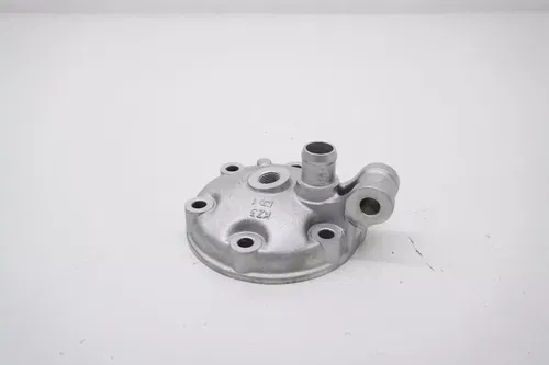 1999 CR250 Cylinder Head OEM Engine Top End Dome Cap 12201-KZ3-J10 Honda 99-01