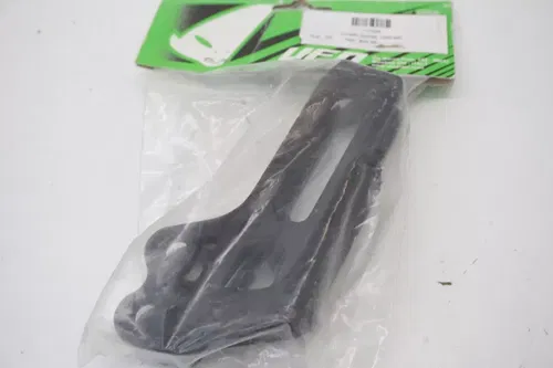 YZ125 YZ250 YZ250F YZ450F UFO Plastics Chain Guide Black YA03890-001 Yamaha M46