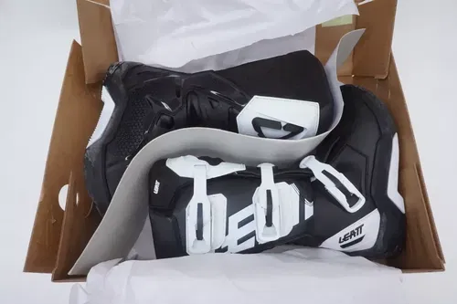 Leatt 3.5 Junior Boots Black/White Size 2 Motocross MX ATV Off-Road AE