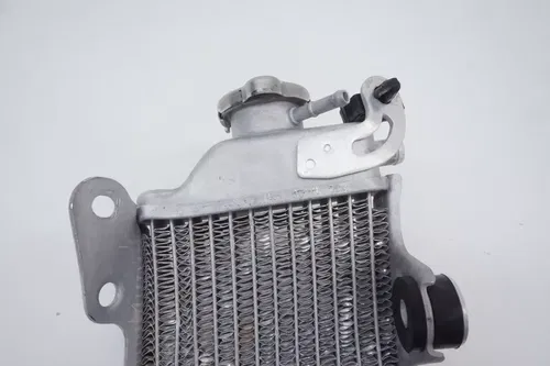 2021 YZ250F Right Side Radiator OEM BR9-12461-00-00 Yamaha YZ250F YZ450 19-23