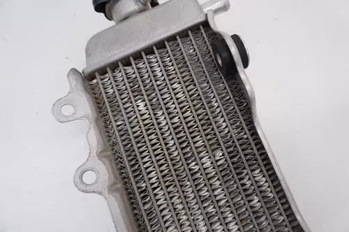 2019 YZ125 Right Side Radiator OEM Fill Side Cooling System Cap Yamaha YZ 05-23