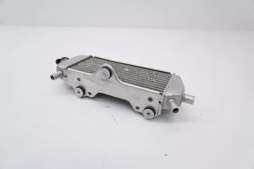 2019 YZ125 Right Side Radiator OEM Fill Side Cooling System Cap Yamaha YZ 05-23