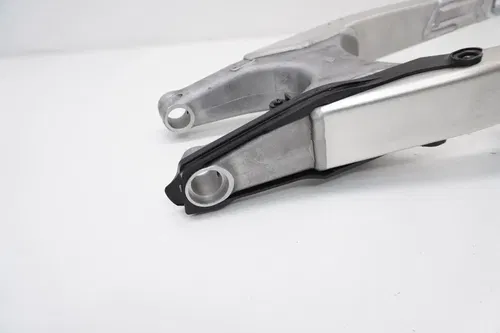 CRF250R CRF450R Swingarm OEM Rear Swing Arm 52200-MKE-AA0 Honda CRF250 CRF450 #2