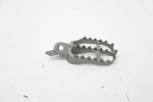 YZ250F YZ450F Footpegs OEM Footpeg Set Peg Pegs Yamaha YZ250F YZ450 YZ 23-25 M49