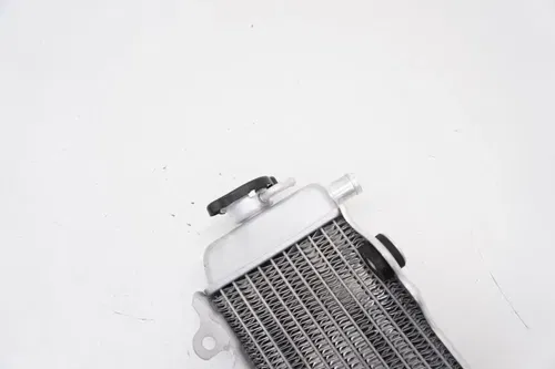 2019 YZ250 Right Radiator OEM Cooling System 5NX-12461-00-00 Yamaha 02-23