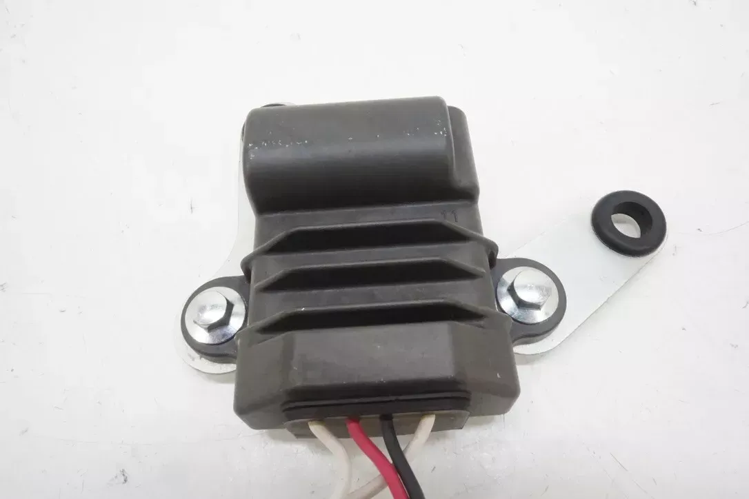 Yamaha Waverunner 1999-2005 XL XA XLT GP1200 Regulator