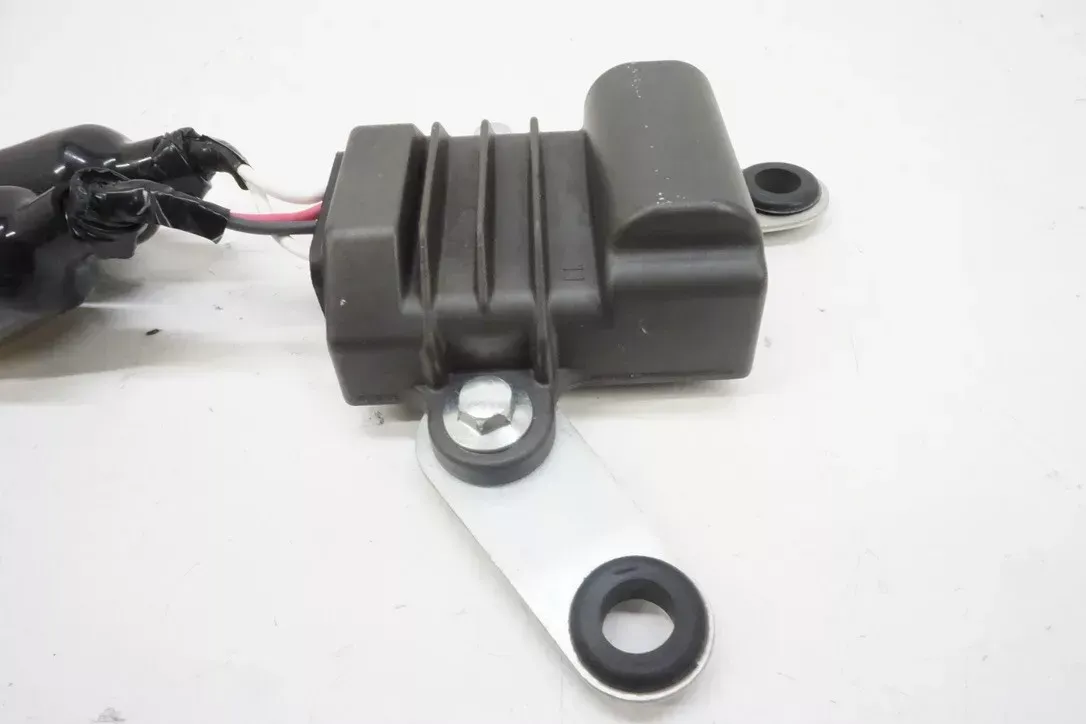 FXHO '21 OEM RECTIFIER &AMP; REGULATOR ASSY Used (6EK-81960