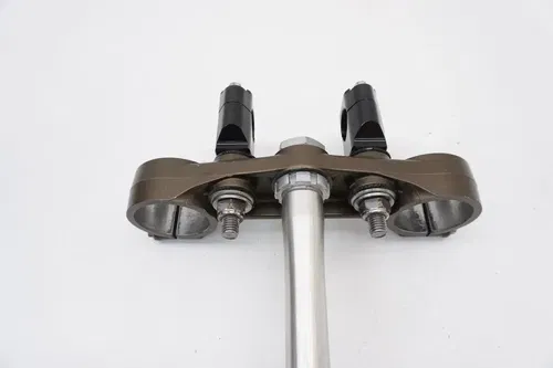 2008 KX450F Triple Clamps OEM Triple Tree Clamps 1 1/8 Bar Mount Kawasaki 07-08