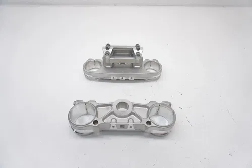 2025 KTM 500 EXC-F Triple Clamps OEM Triple Tree Clamp Bar Mount 2023-2025 M45