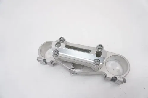 2025 KTM 500 EXC-F Triple Clamps OEM Triple Tree Clamp Bar Mount 2023-2025 M45