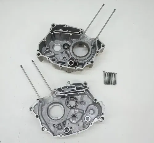 2000 XR200 Crankcase OEM Left Right Engine Crank Case Cases Honda XR 200 93-2002