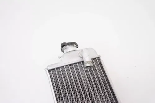 2007 RMZ450 Right Radiator OEM Fill Side Cap 17710-35G30 Suzuki RMZ 450 2005-07