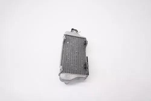 2007 RMZ450 Right Radiator OEM Fill Side Cap 17710-35G30 Suzuki RMZ 450 2005-07