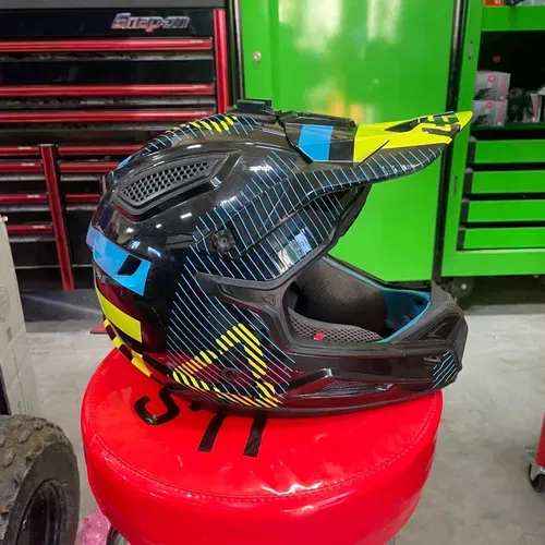 Leatt Helmet