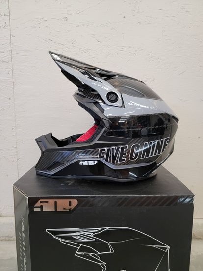 BRAND NEW 509 Carbon Altitude 2.0 Helmet - Size L