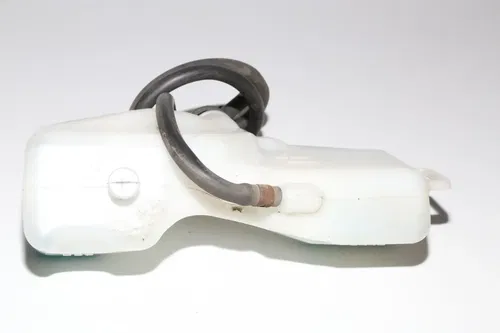 2013 Suzuki Boulevard C90t Coolant Water Tank Reservoir Bottle 17910-40h00 oem