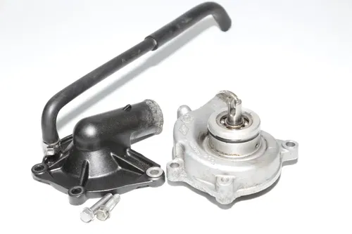 08-16 Yamaha Yzf R6 Engine Water Coolant Pump  2c0-12420-00-00 OEM