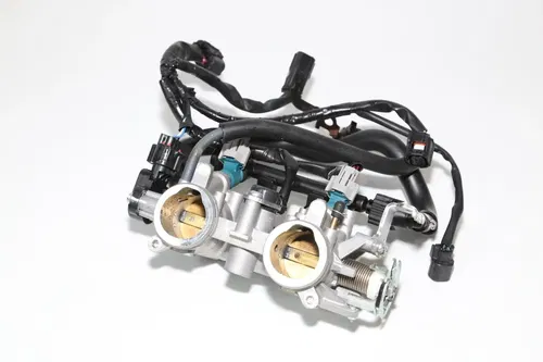 22-25 Yamaha Yzf R7 Main Fuel Injectors Throttle Bodies w/Harness OEM